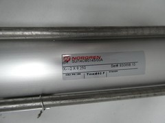 Norgren SU/14CM0145/00A Dual Rod Pneumatic Cylinder 2in 150psi 9-1/4in