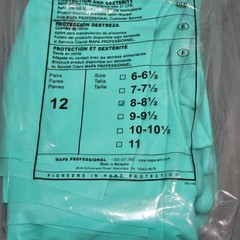 (36 Pair) Mapa AF-18 Nitrile Gloves 483428ZQK, Size 8, 18mil, 13″ Length, Green