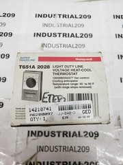 HONEYWELL T651A2028 THERMOSTAT