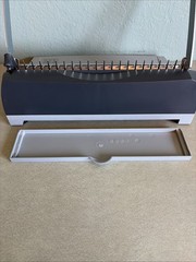 GBC CombBind C75 Binding Machine