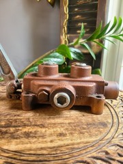 Cross Hydraulic Control Valve 3 Position Lever Tractor Loader Valve monoblock