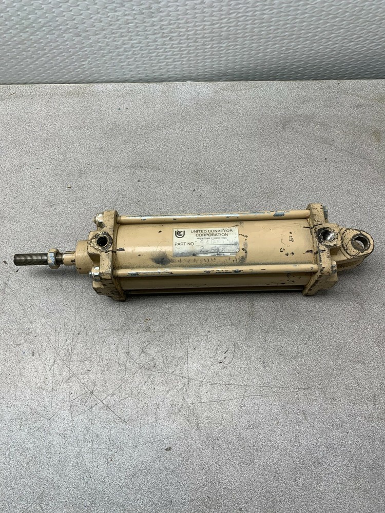 USED UNITED CONVEYOR 2.5X6 PNEUMATIC CYLINDER 4401-56