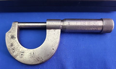 Possible LS Starrett #230 1″ Outside Micrometer Made in USA See Description