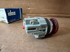 IDEC CONTROL UNIT AVN301N-R NEW