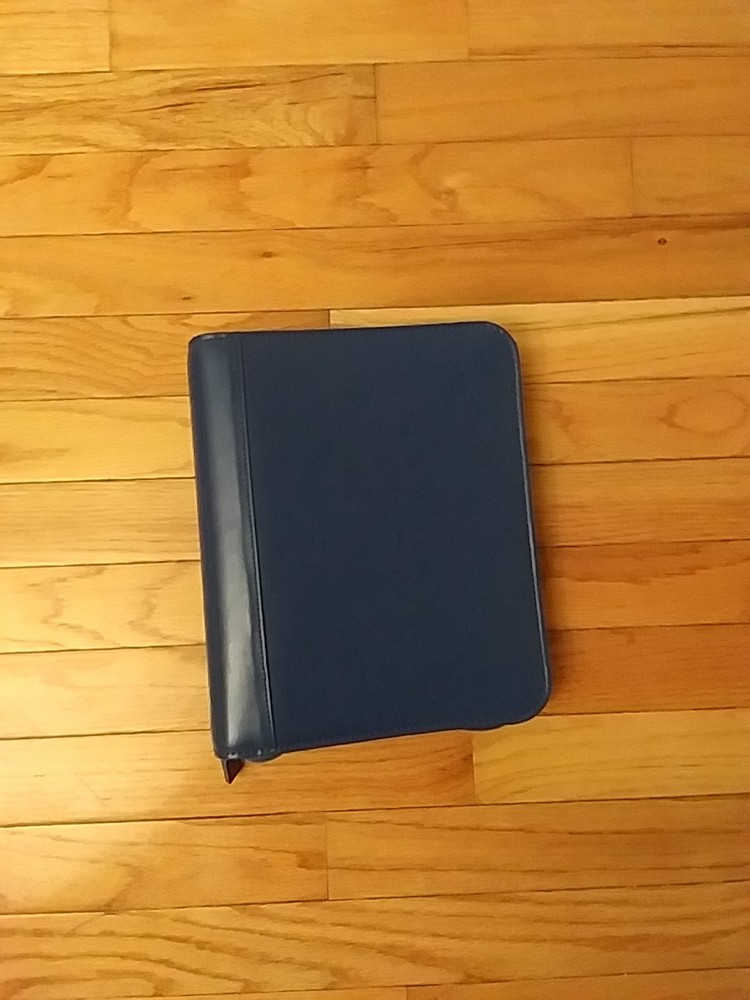 New Franklin Covey Classic Zip Binder