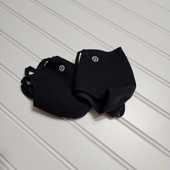 NWT Lululemon Midnight Orchid Double Strap Face Mask
