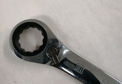 Stanley 16mm x 18mm Box End Reversible Ratcheting Wrench 91-598
