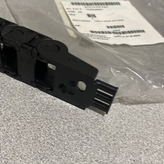 Igus Cable Track 15i.015.125 Or 170.2 With 31 Links -!