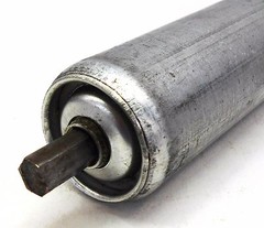 UNKNOWN BRAND CONVEYOR ROLLER, BF 15 5/8″, 1 7/8″ OD, 5/16″ HEX SHAFT