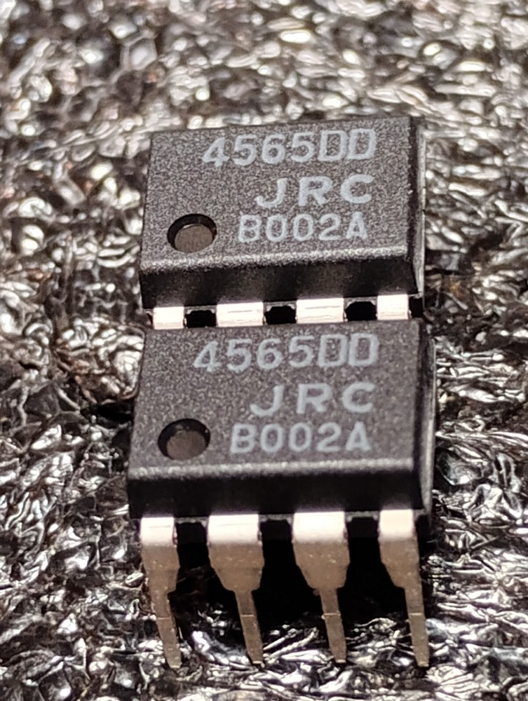 NJM4565DD Dual Low Noise Op-Amp-Ic 10 MHz JRC Qty-2 )))))))