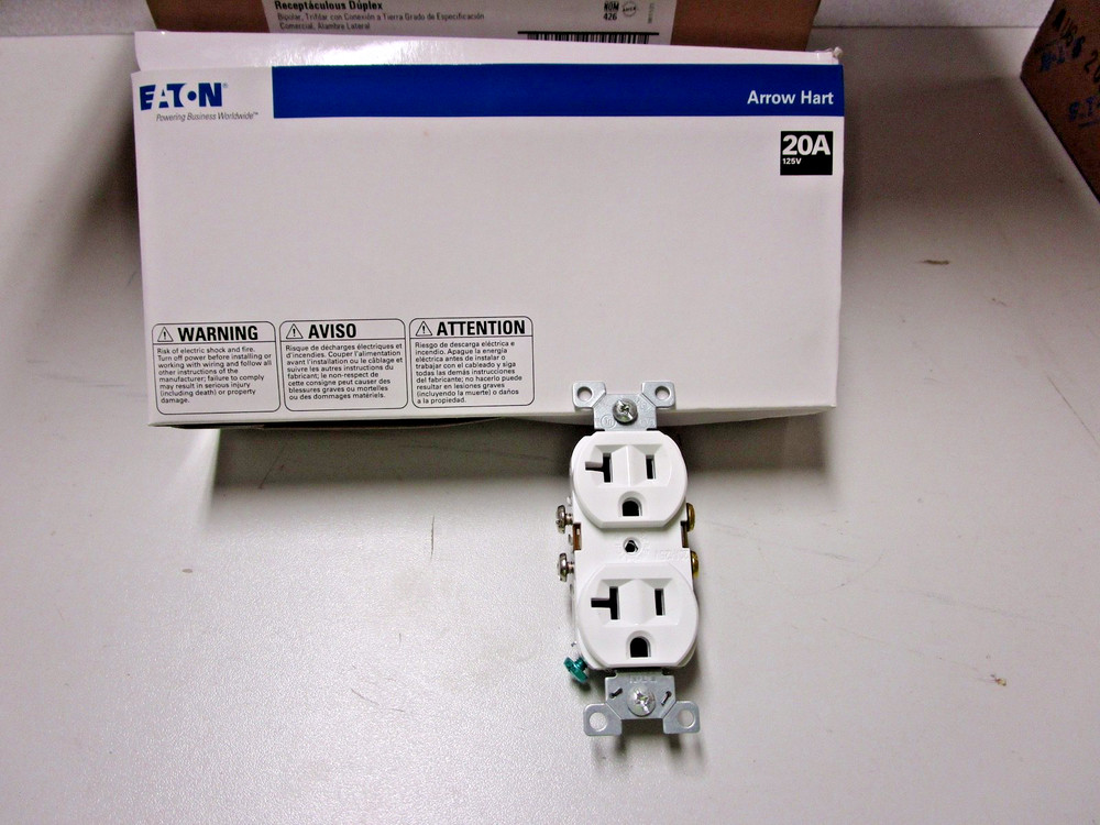 EATON CR20W DUPLEX RECEPTACLES – WHITE – QTY. 100 – NEW IN BOX
