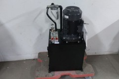 Monarch T2VC355C02F1-01 3 HP 1800 RPM 208-230/460VAC Hydraulic Power Unit