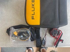 Fluke 116 Handheld True RMS Multimeter Gray Yellow New