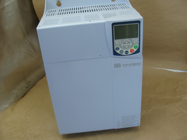 WEG AC VARIABLE FREQUENCY DRIVE CFW500E39P0T4DB20 30HP 39A 380-480V VT FRAME