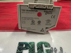 172JNN21032 Used TESTED! Modicon Option Adapter 172-JNN-210-32