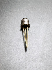 5PCS BPW77NA TFK NPN Phototransistor 70V 50mA TO-18 Metal Case