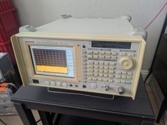 Advantest R3267 Spectrum Analyzer 100Hz – 8 GHz Loaded with options