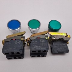 Schneider ZBV-G3, ZBE-102, ZBE-101 Monetary, E Stop, Turn, Indicator Lot of 6