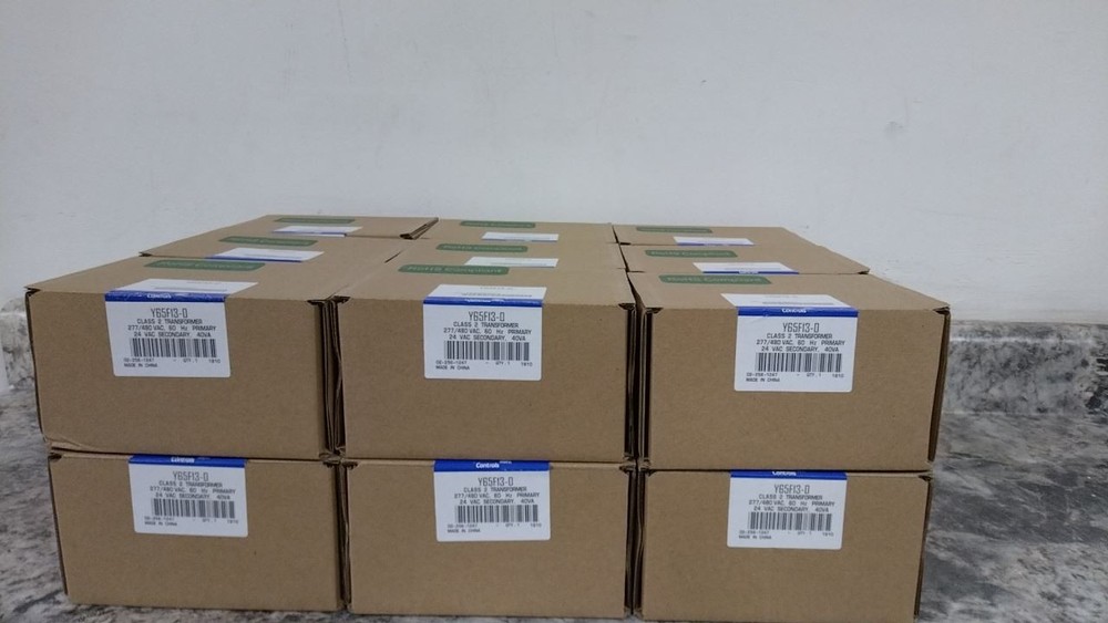 Johnson Controls Y65A13-0 18 Pk 120VAC Input 24VAC Output Class 2 Transformer