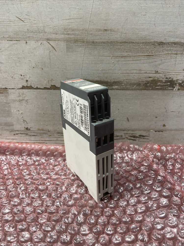 ABB CP-24/0.5 Switching Power Supply Input: 90-260VAC 0.35A & Output: 24VDC 0.5A