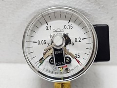 MC YX-60 ELECTRIC AIR PRESSURE GUAGE 0-0.25 MPa 60MM DIAL (NEW OPEN BOX)