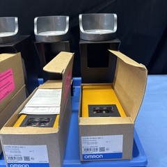 OMRON IRD E3K-R10K4-NR-1 LOT W / WEATHER COVER E3K ND REFLECTOR COVER NIB QTY 3