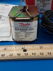 Danfoss 018Z762600 Solenoid Coil GP24C 24V AC 19 Watts 60 Hz Conduit Boss 1000