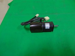 Yaskawa AC Servo Motor 200 Volt 3,000 RPM 100 Watt