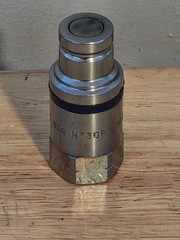 Dixon HT3BF3 Flushface Female Threaded Plug 3/8″ Npt 3/8″ Body 5000psi Max