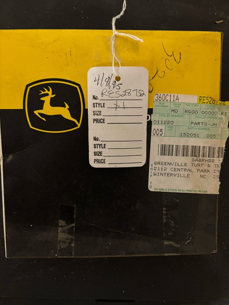 John Deere RE528752 Carburetor Kit Genuine Open Box Unsure If All Items Are In
