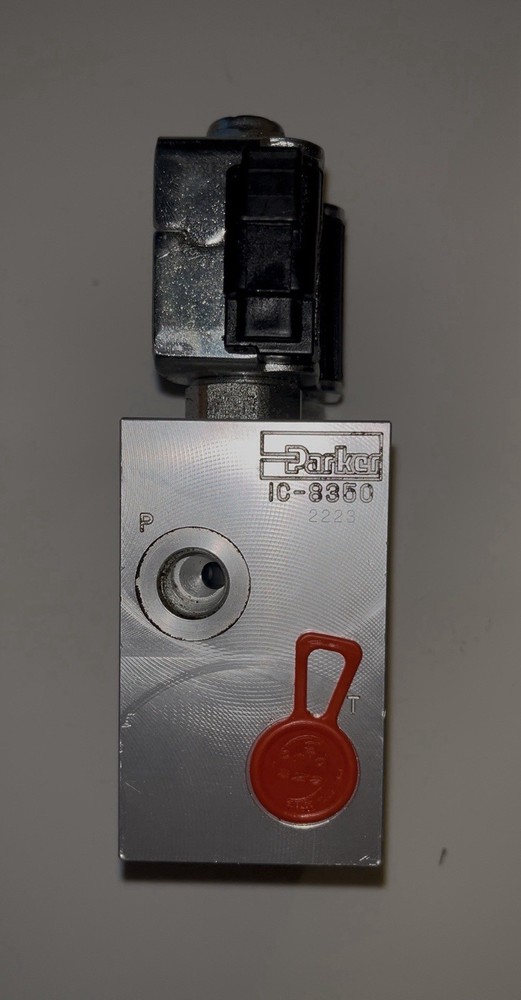 KUBOTA THIRD FUNCTION VALVE PARKER LAND PRIDE 850-313C