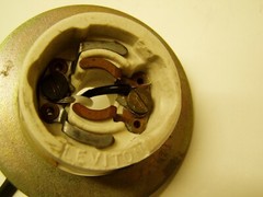 Leviton porcelain quick dis-connect for Abolite HID ballast housing