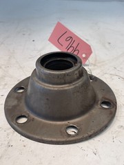 1958 Ford 1841 Tractor Pinion Shaft Seal Holder Retainer 800