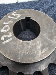 16 Teeth 6″ Roller Chain Sprocket 1.72″ Bore Diameter 120615 / 428891