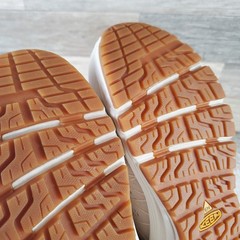 Keen Vista Energy Womens Work Shoe Sz 7.5 W Birch Brown Sugar Safety Toe Sneaker