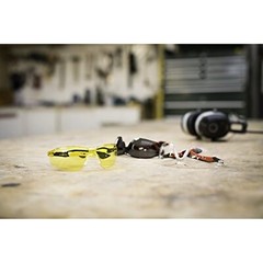 3M 47010-WV6 Flat Temple Safety Eyewear with Scratch Resistant Lens, Frame: