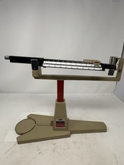 Vintage OHAUS GRAM CENT-O-GRAM Model 311 Four Beam Balance Scale
