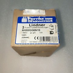 FERRAZ SHAWMUT LINDNER FUSE NH000GG69V10 (SET OF 3 FUSE IN 1BOX)