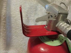 🔥🧯4-FORK STYLE WALL MOUNT 5,10, 20 lb.SIZE FIRE EXTINGUISHER (AMEREX) BRACKETS