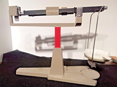 Vintage OHAUS GRAM CENT-O-GRAM Model 311 Four Beam Balance Scale