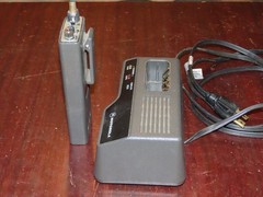 Motorola EXPO Portable Radio Handie Talkie With Charger untested