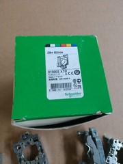 10) SCHNEIDER ELECTRIC ZB4BZ009 / ZB4BZ009 (NEW IN BOX)