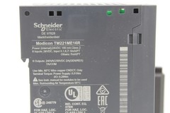 Schneider Electric TM221ME16R Modicon M221 Controller 061127 (NEW IN BOX)