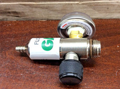 GASCO Gas Cylinder Flow 0.25 SLPM Gas Regulator Gauge 0-1500 PSI Healthcare