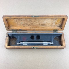 The L.S. Starrett Co. 12″ Precision Machinist Level 98-12 With Wood Box Case OLD