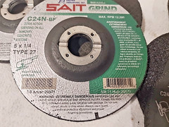 United Abrasives SAIT 20071 5×1/4×7/8 C24N Concrete Fast Grinding Wheel 7 pc.