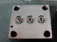 Talon C-Seal Manifold Blocks Stainless Steel MTP-18-1-3-S-H Qty 8 NOS