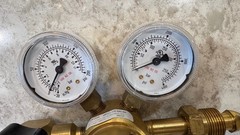 Harris KH1131 High Purity Gas Regulator. Barely used by defense contractor.