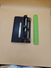 VTG 1984 Master Products MFG Co Model 1325B 3-Hole Punch Heavy Duty Industrial