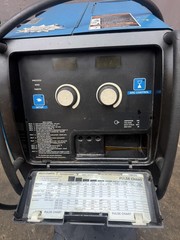 Miller Millermatic 350 MIG Welder Semi-Automatic Feed. Single or 3 Phase. Nice.